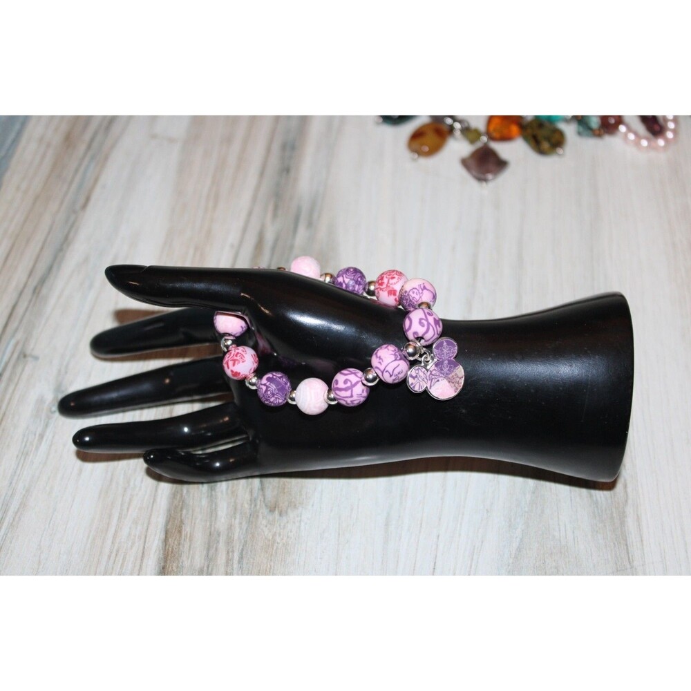 MINNIE MOUSE Pink Beaded stretch bracelet with Charm - Picture 1 of 2